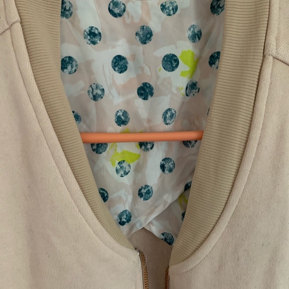 Lululemon Vest - Picture 6 of 12